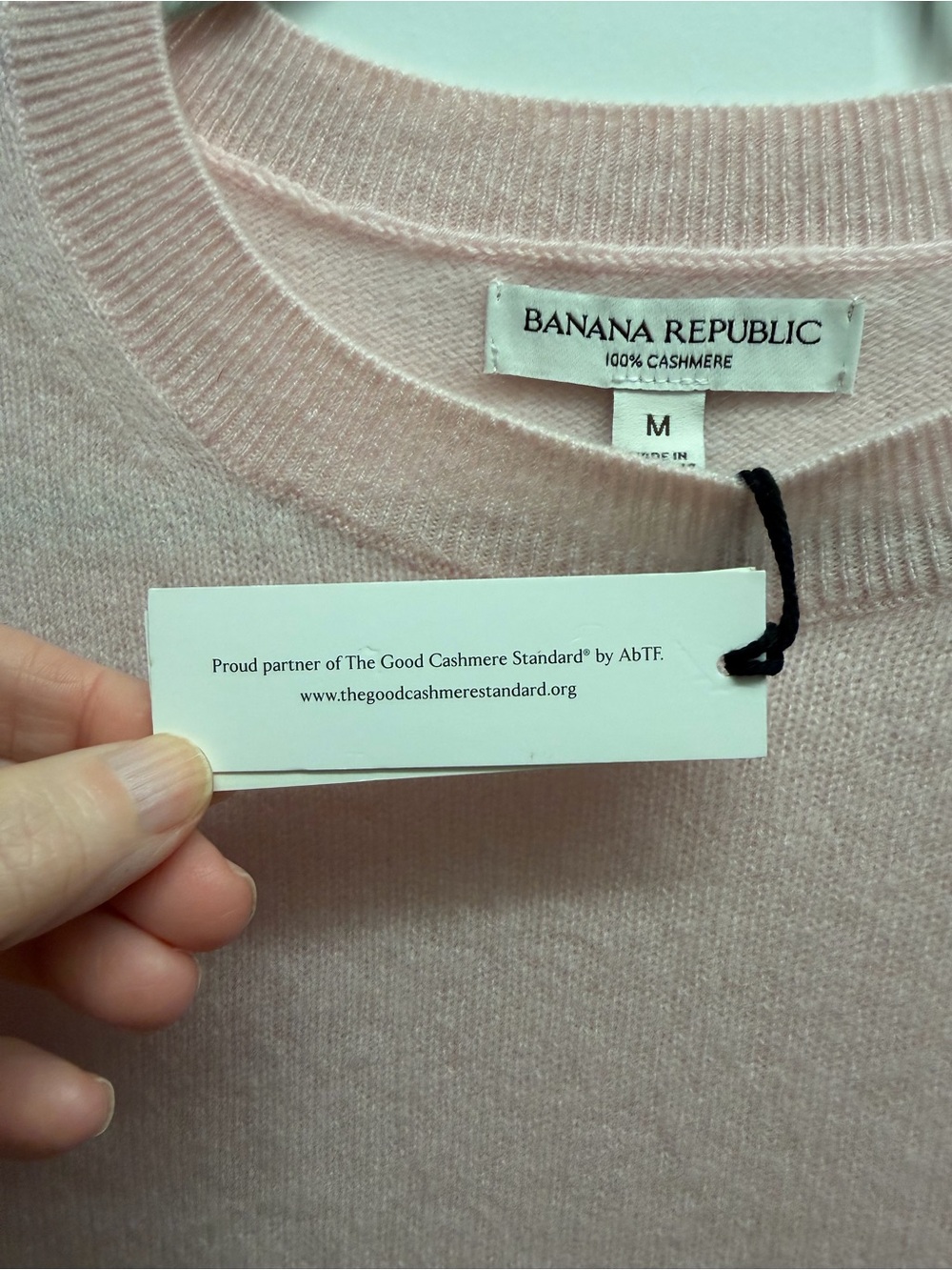 NWT Banana Republic lightweight cashmere short-sleeve sweater size M light pink - Picture 3 of 7